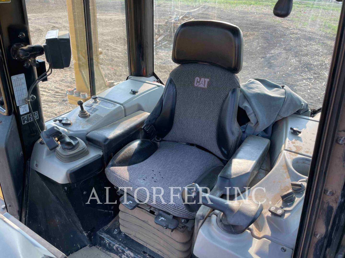 2016 Caterpillar D6N LGP Dozer