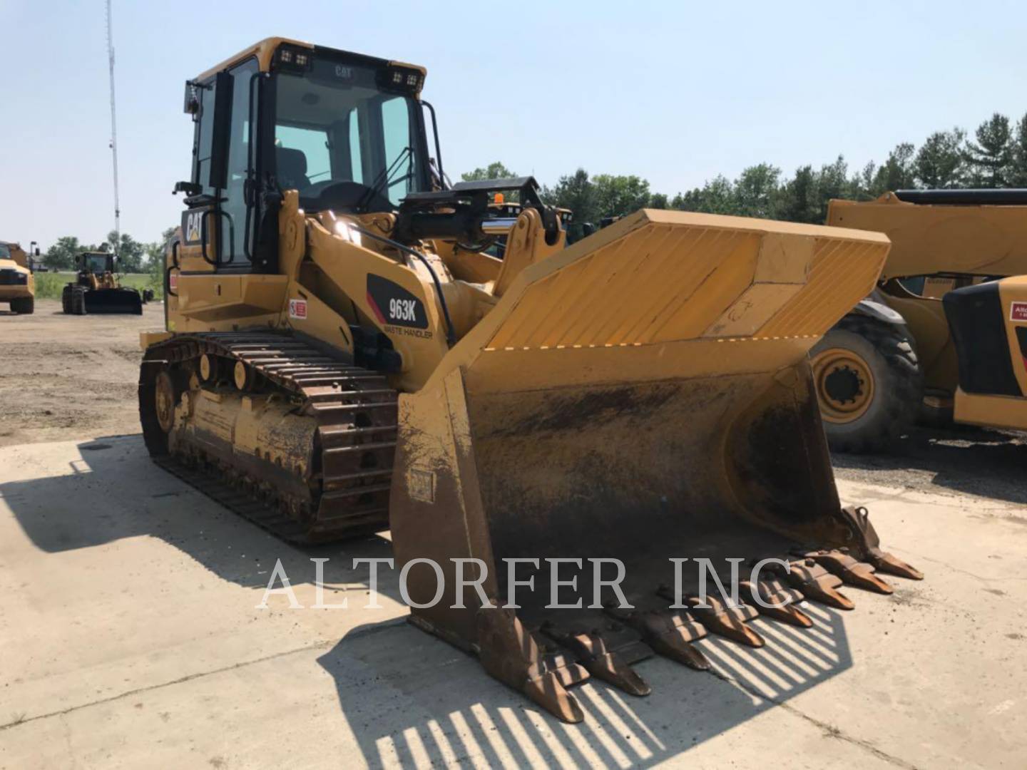 2016 Caterpillar 963K Wheel Loader