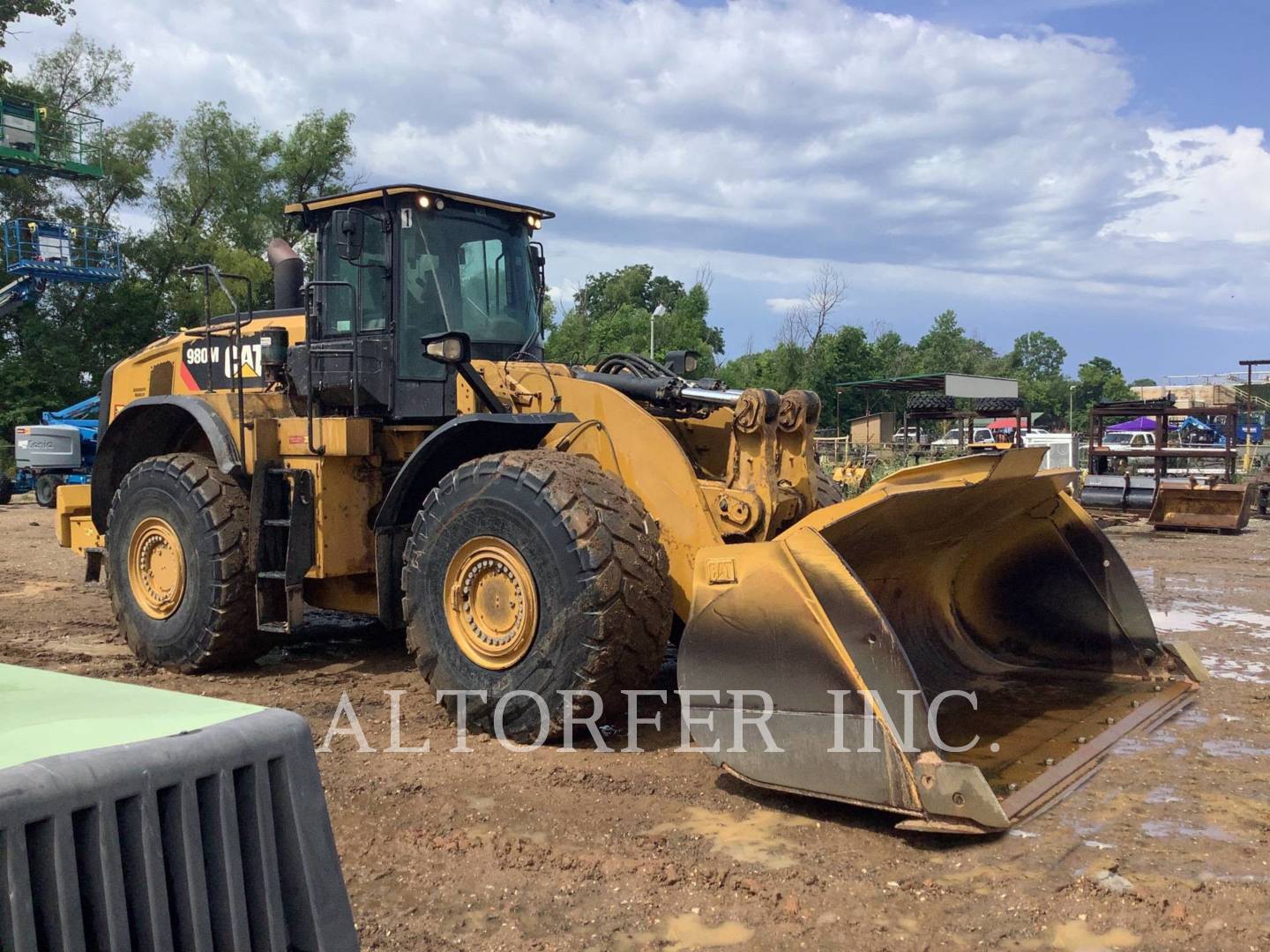 2018 Caterpillar 980M Wheel Loader