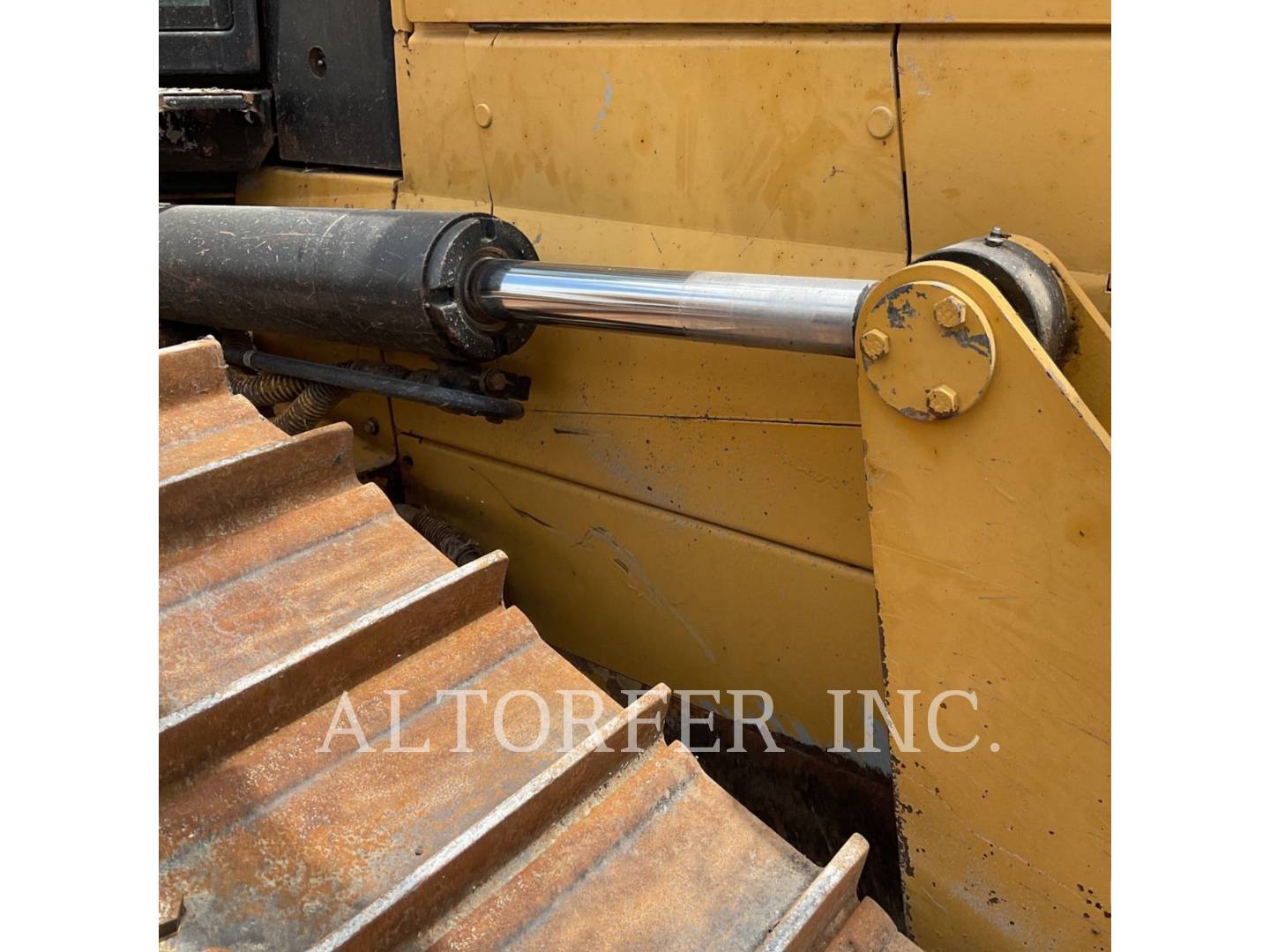 2015 Caterpillar D6N LGP Dozer