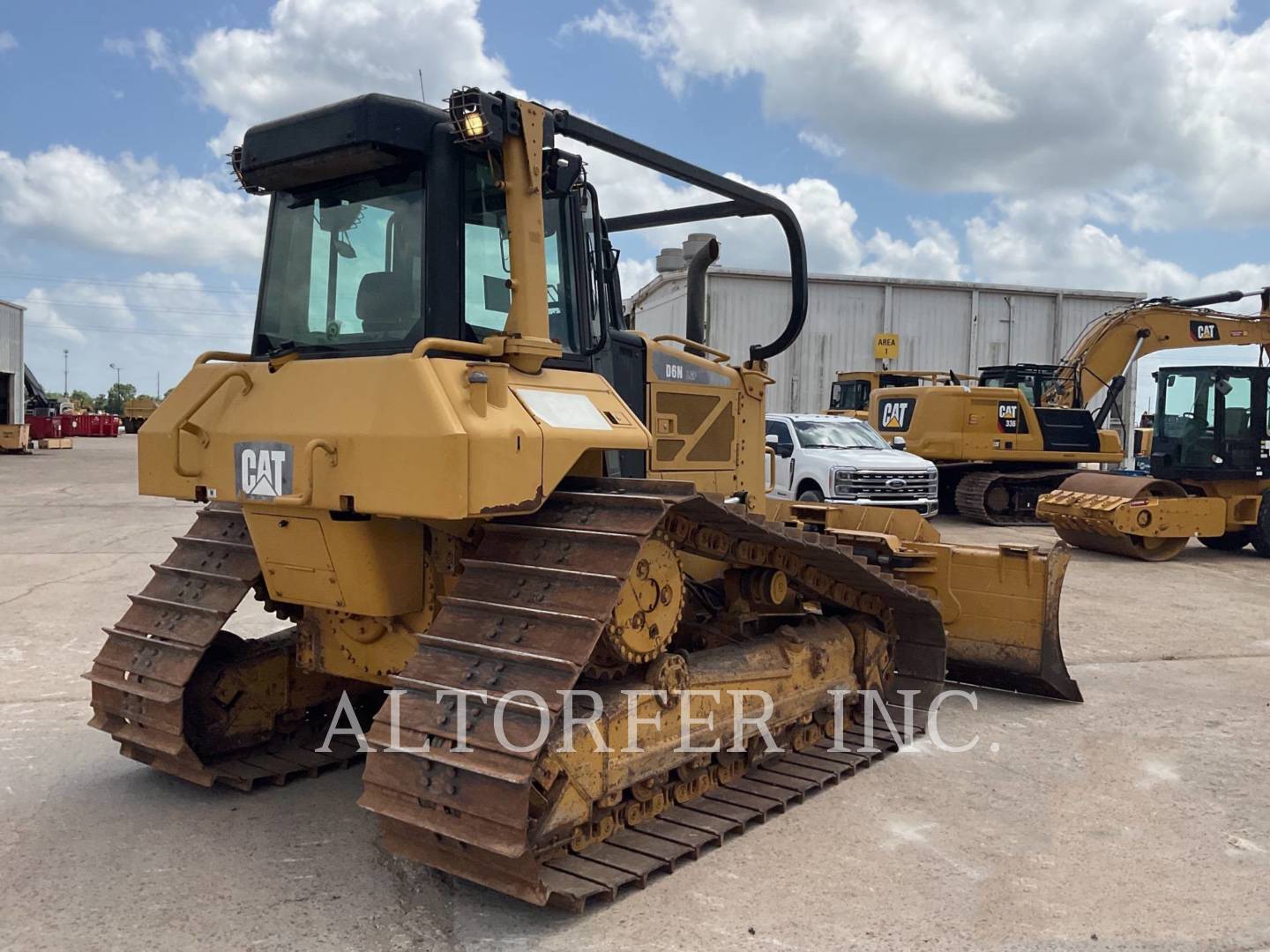 2015 Caterpillar D6N LGP Dozer