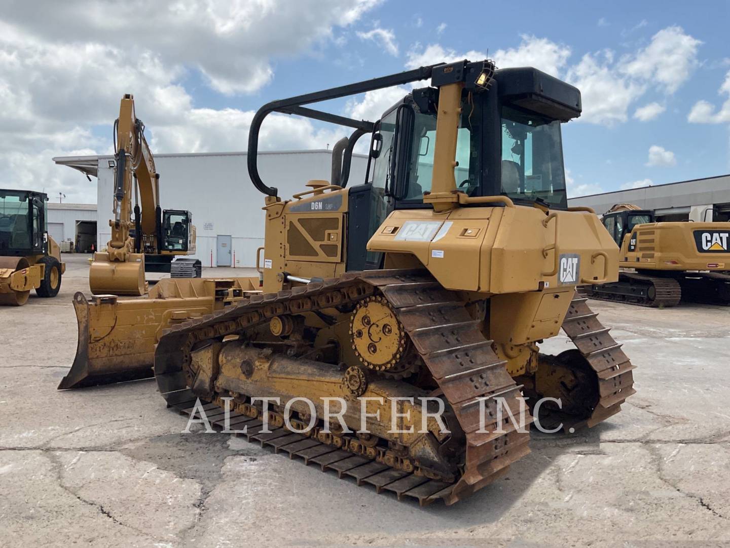 2015 Caterpillar D6N LGP Dozer