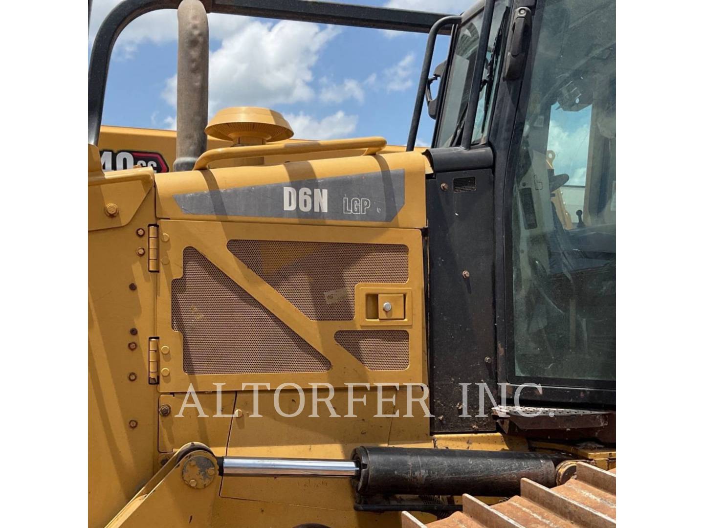 2015 Caterpillar D6N LGP Dozer