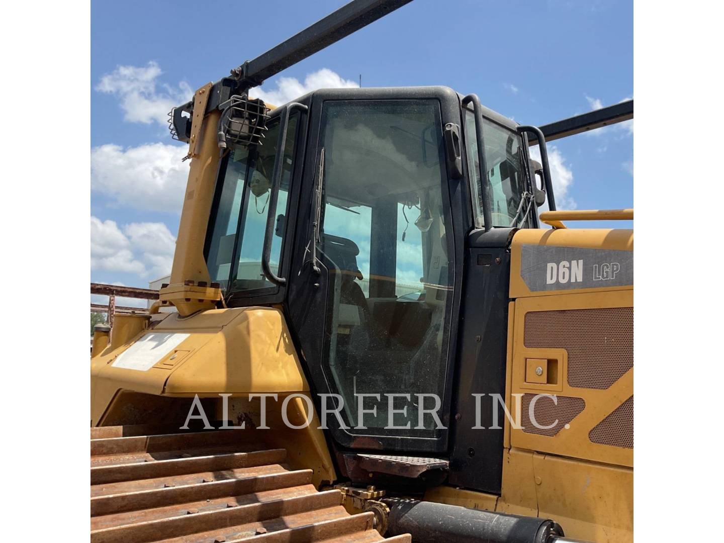 2015 Caterpillar D6N LGP Dozer