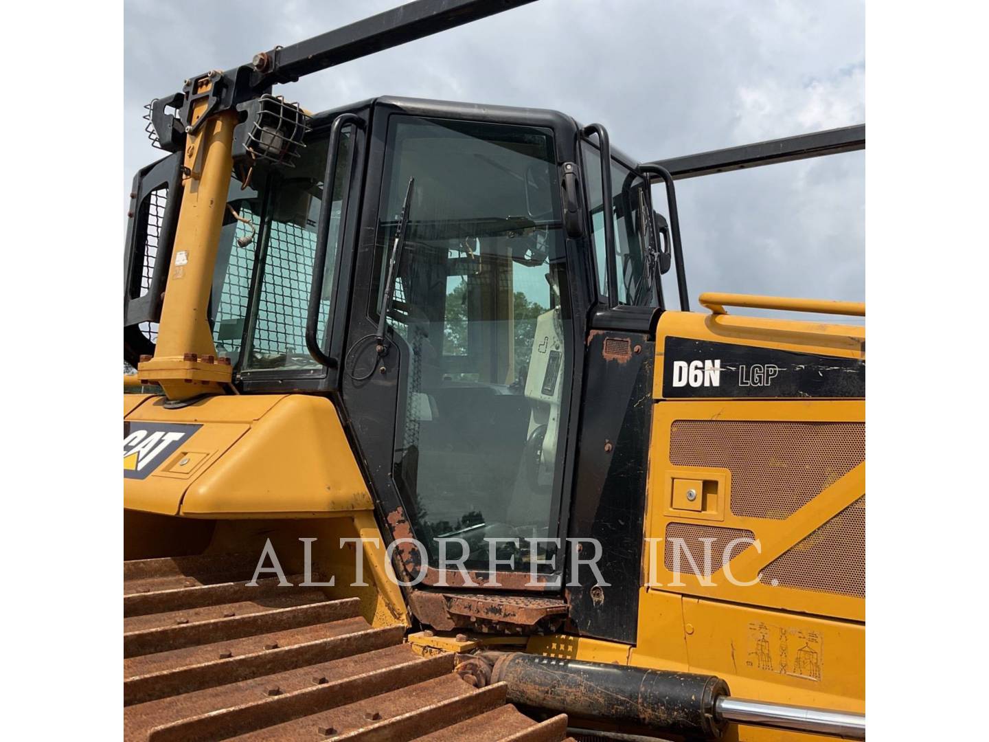 2015 Caterpillar D6N LGP W Dozer