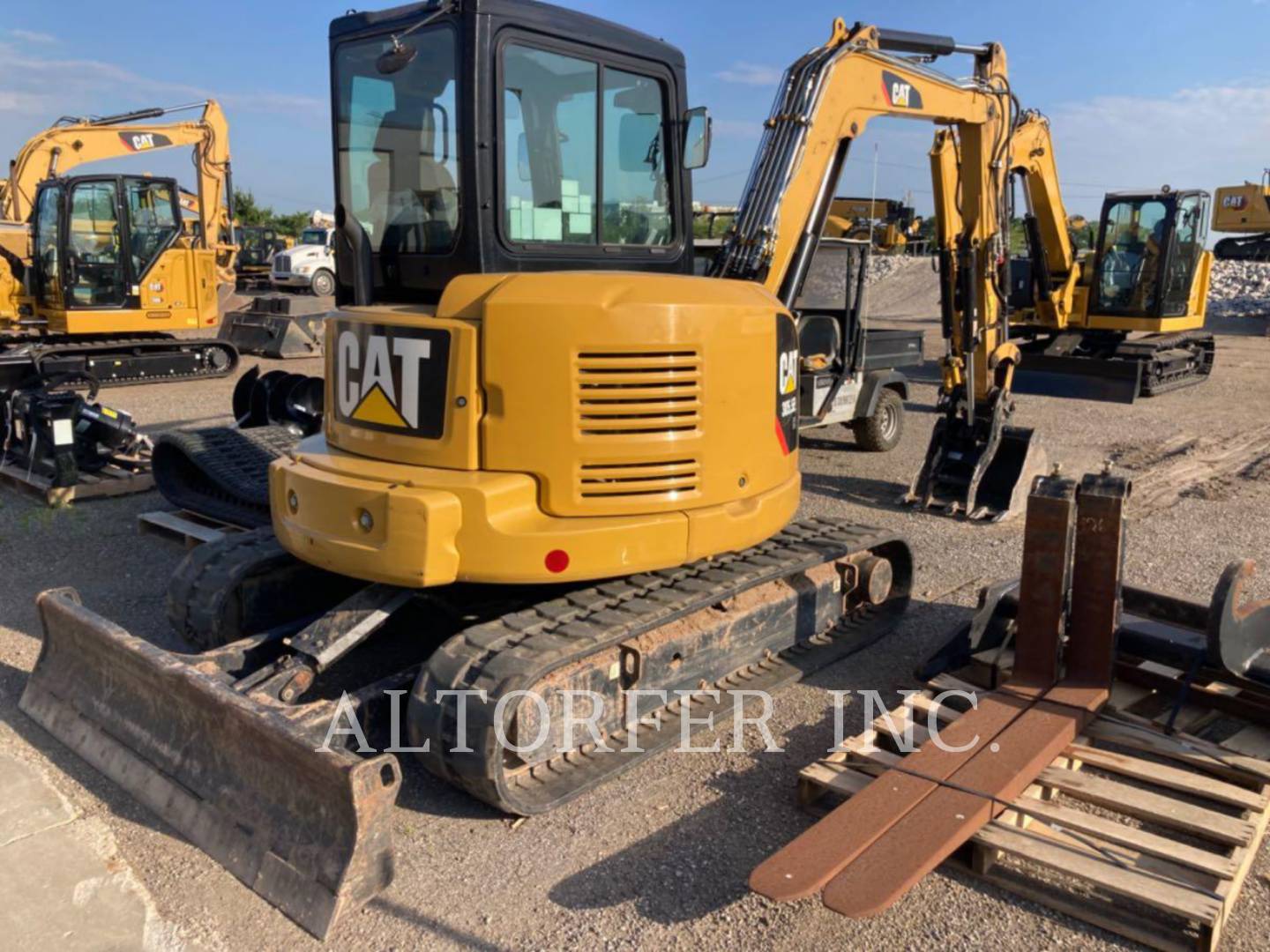 2019 Caterpillar 305.5E2 CR Excavator