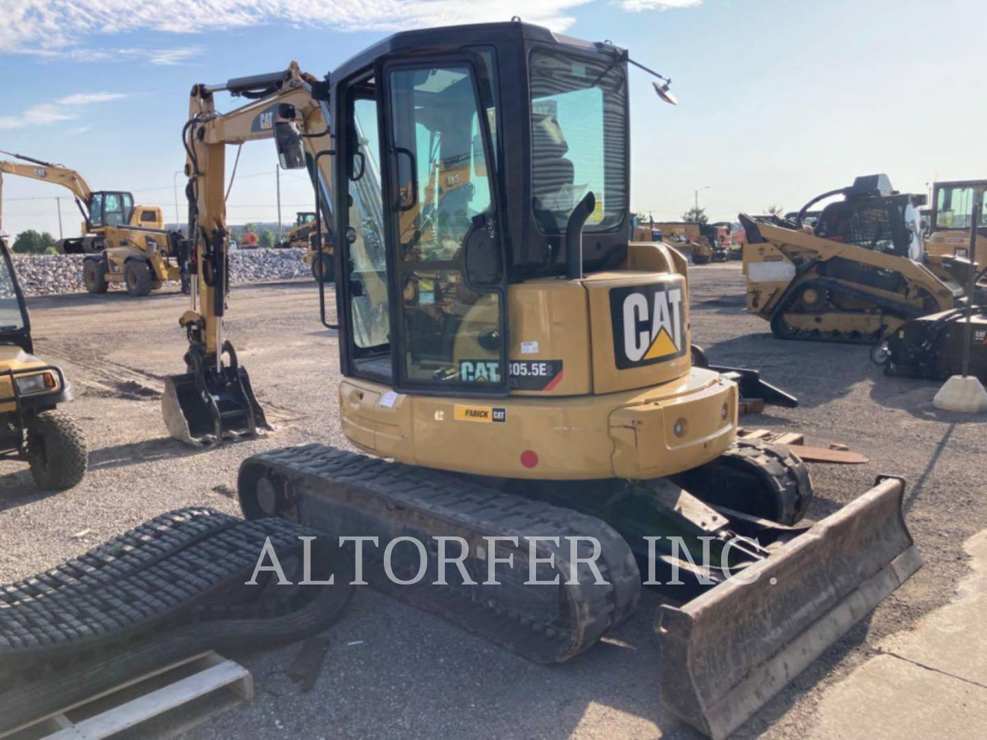 2019 Caterpillar 305.5E2 CR Excavator