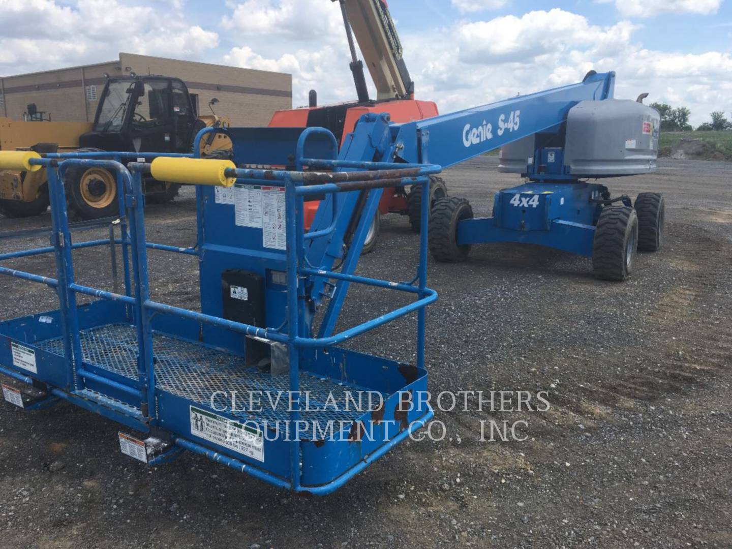 2014 Genie S-45 Lift Truck