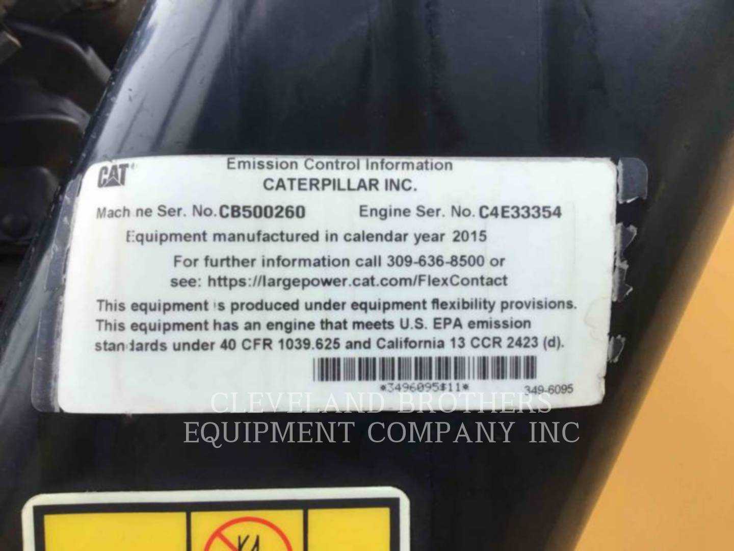 2015 Caterpillar CB64 Compactor