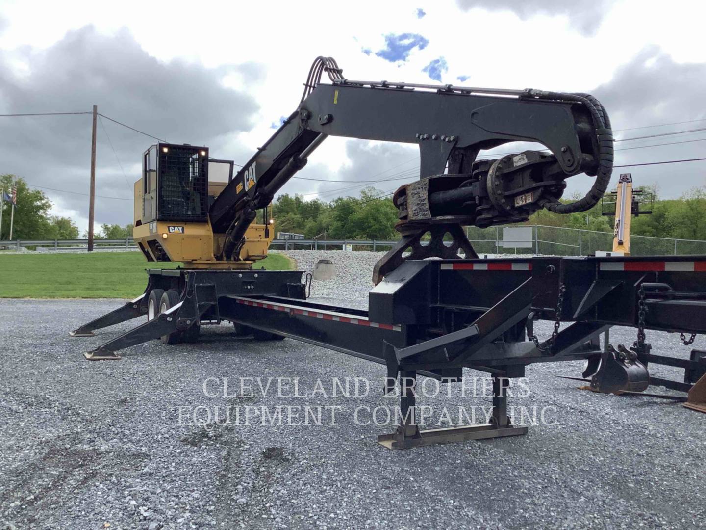 2018 Caterpillar 559D Knuckleboom Loader