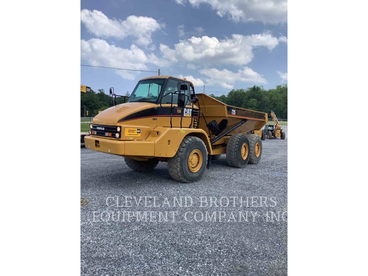 2005 Caterpillar 725 Articulated Truck