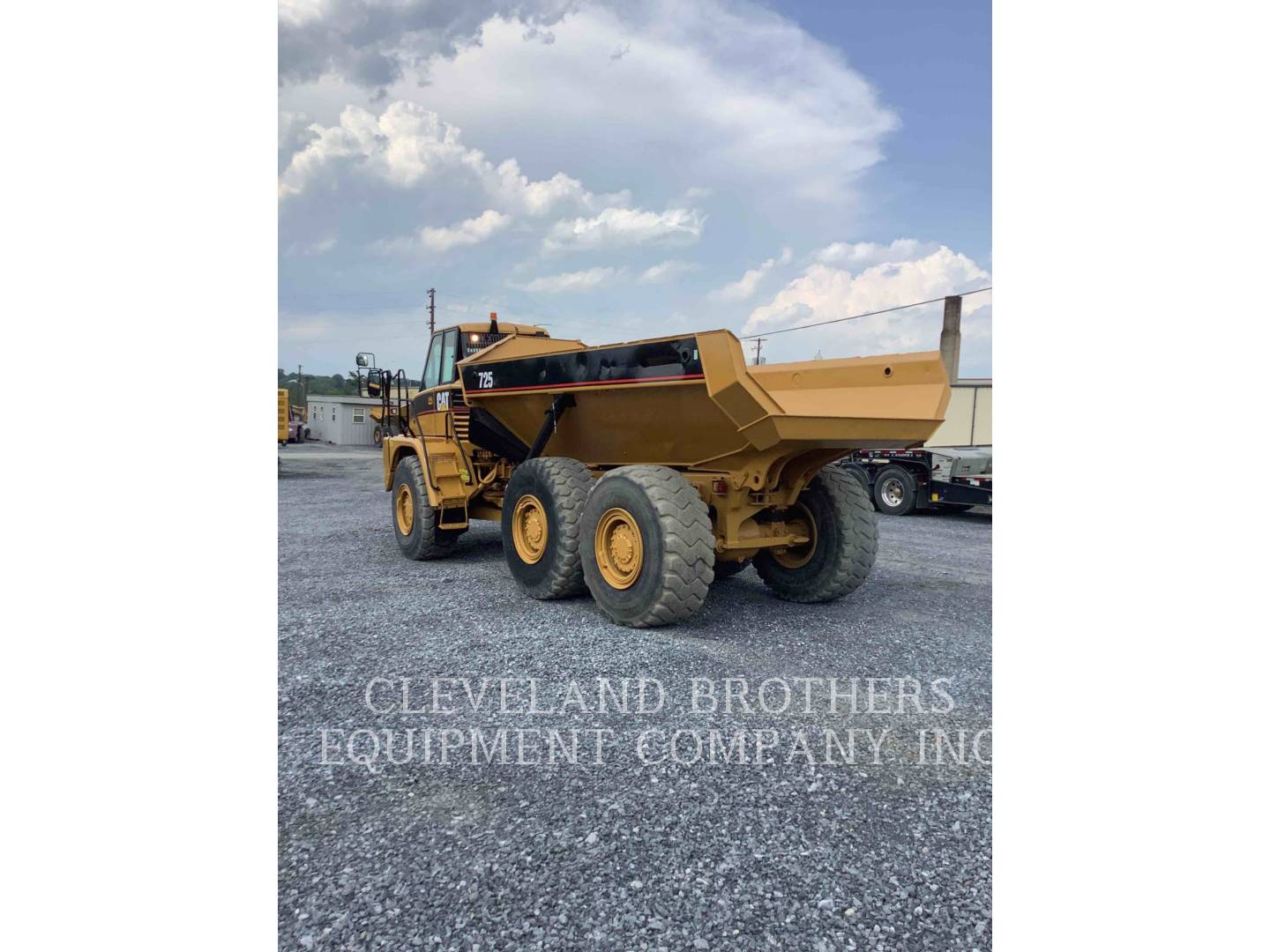 2005 Caterpillar 725 Articulated Truck