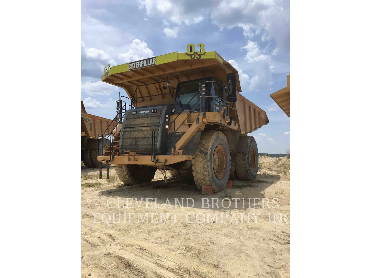 2011 Caterpillar 777F Truck