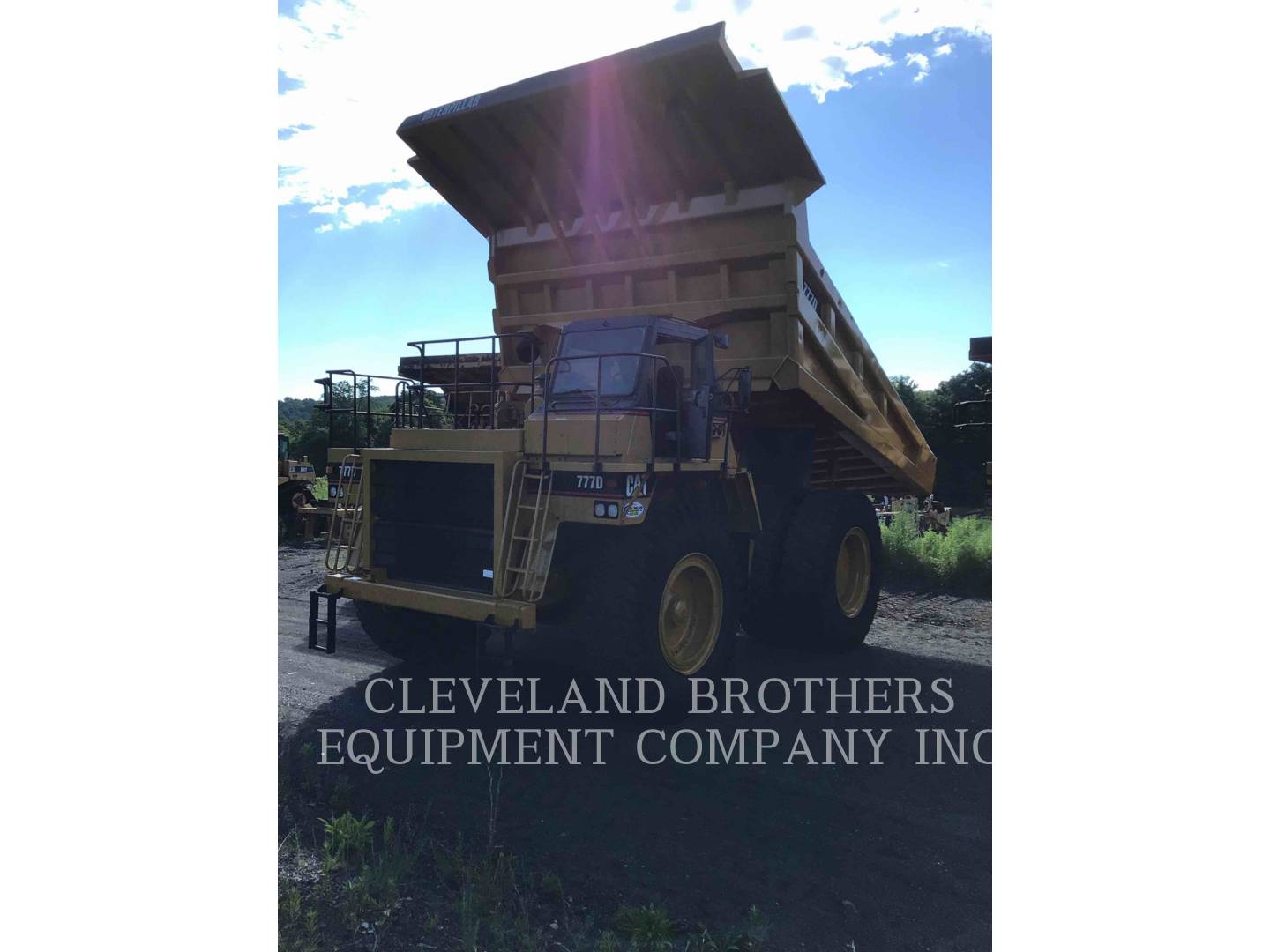 2001 Caterpillar 777D Truck