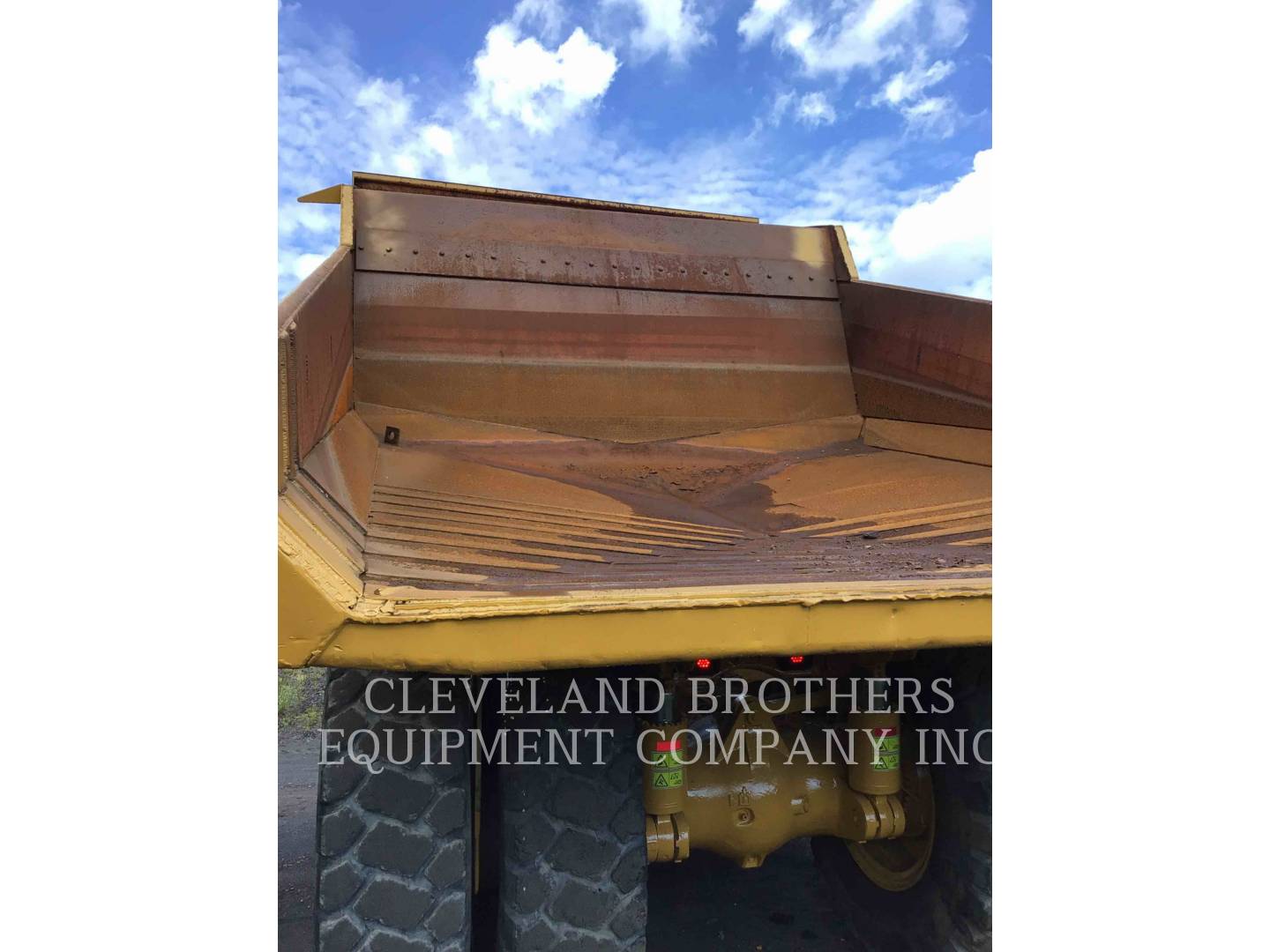 2001 Caterpillar 777D Truck