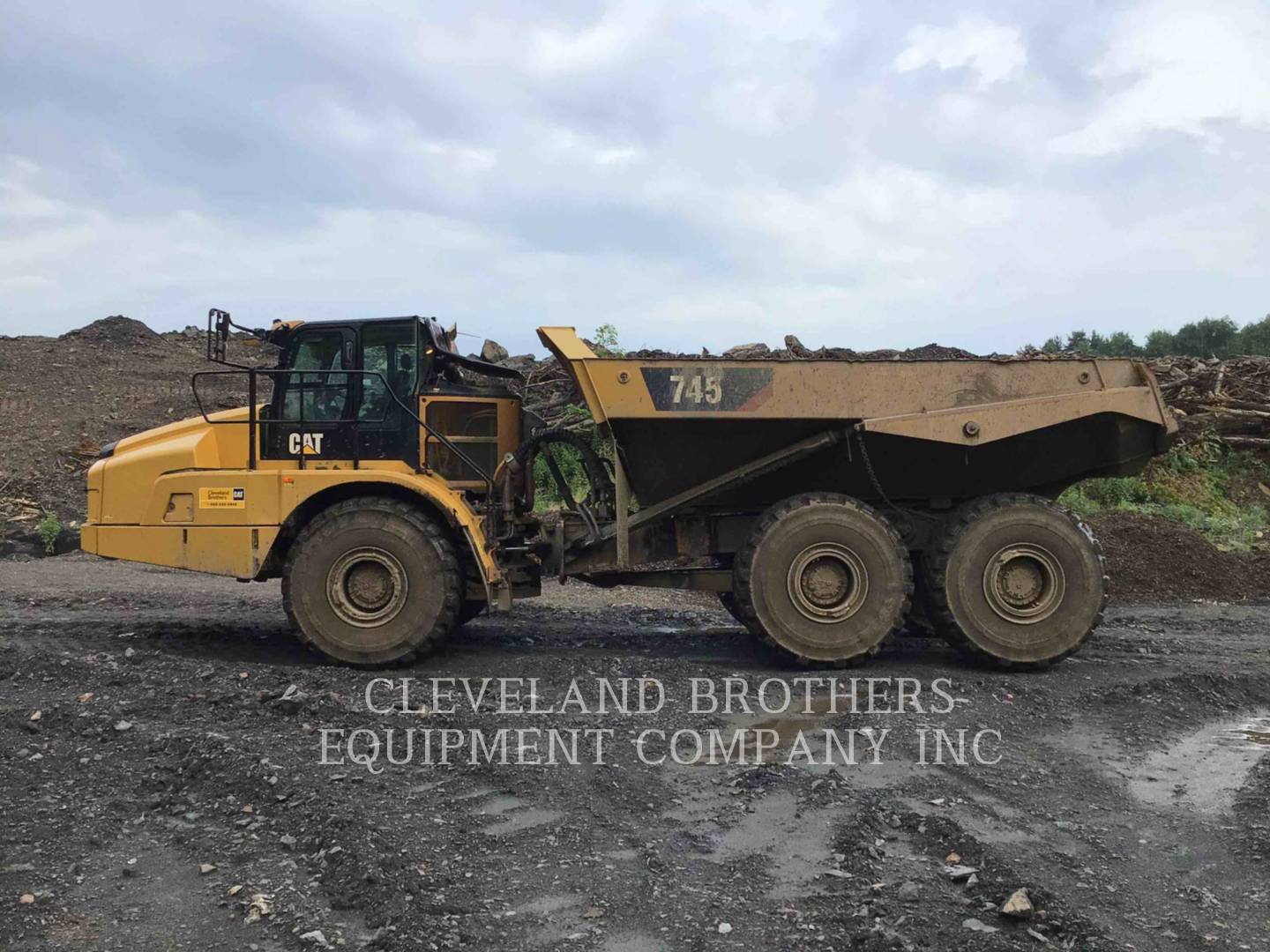 2019 Caterpillar 745 Articulated Truck