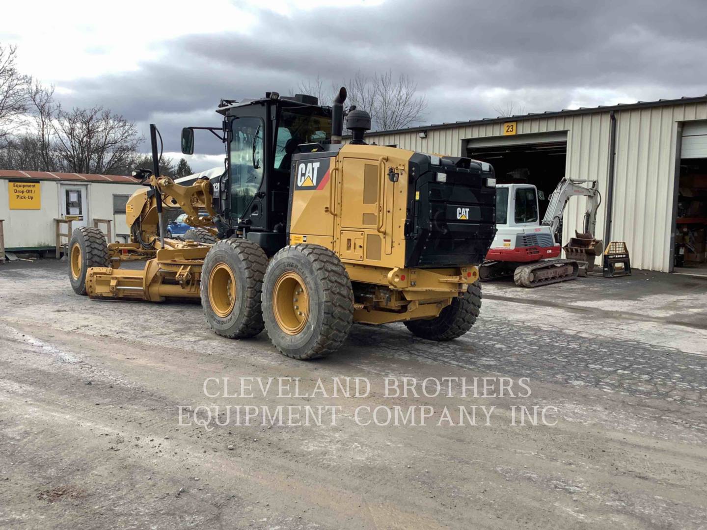 2016 Caterpillar 12M Grader - Road