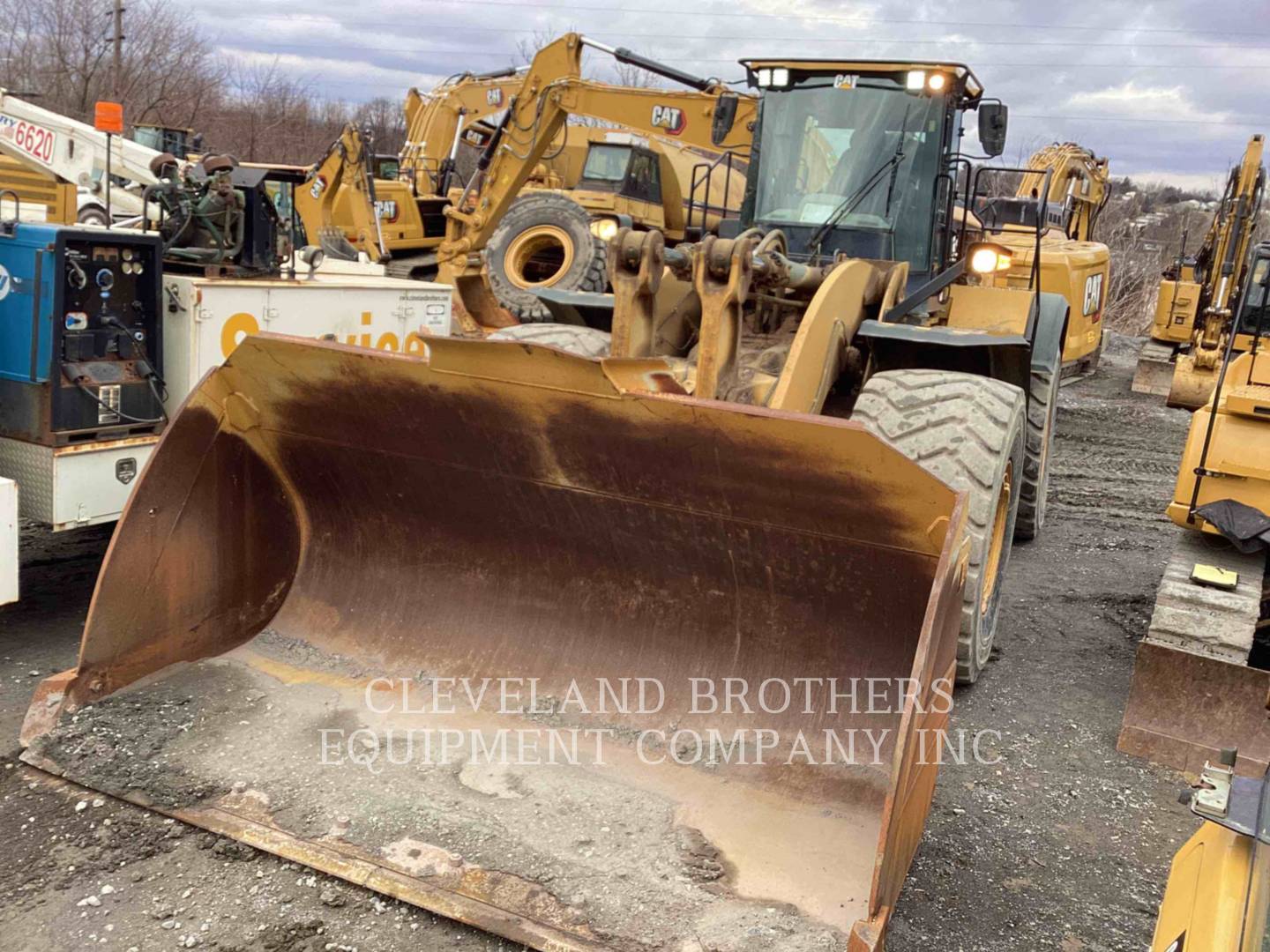 2017 Caterpillar 982M Wheel Loader