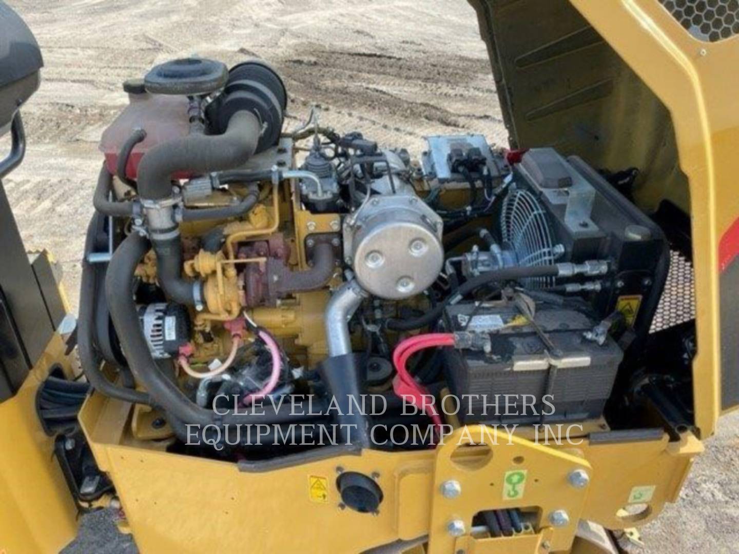 2019 Caterpillar CB22B Compactor