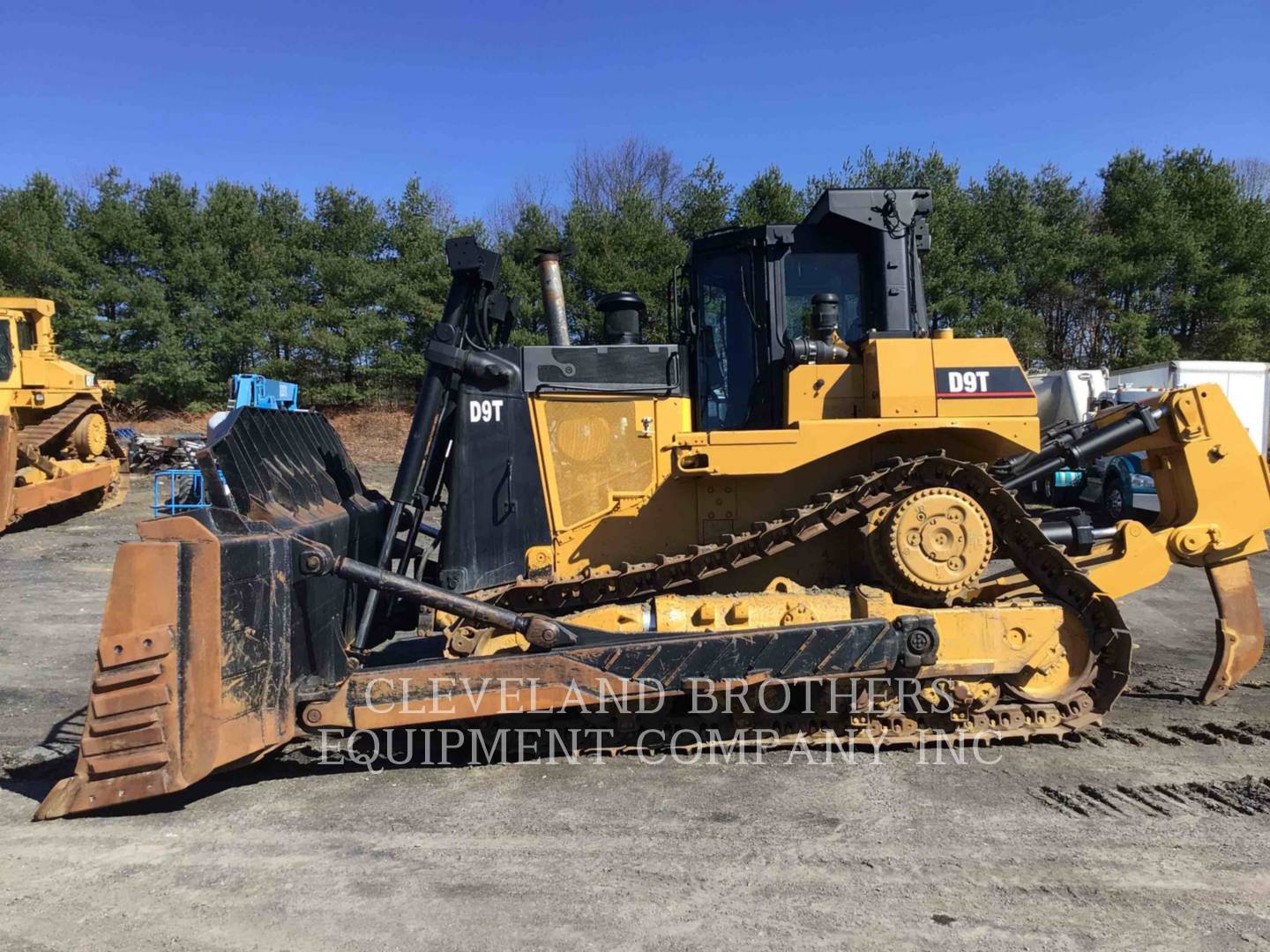 2011 Caterpillar D9T Dozer