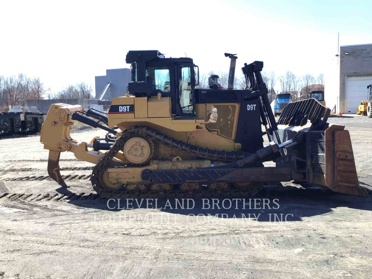 2011 Caterpillar D9T Dozer