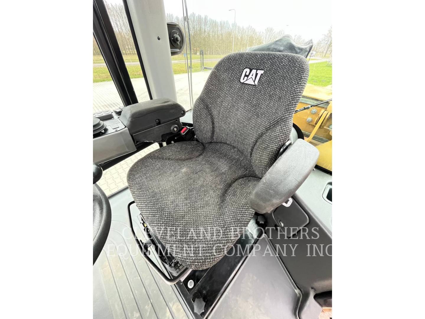 2013 Caterpillar CS68B Compactor