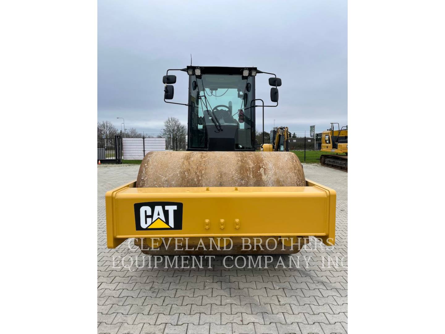 2013 Caterpillar CS68B Compactor