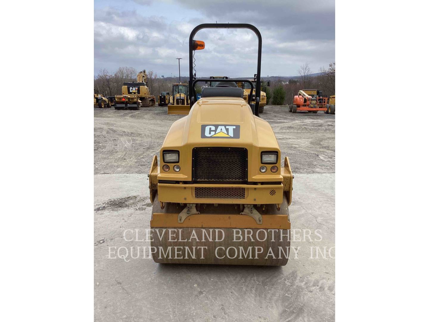 2020 Caterpillar CB24B Compactor