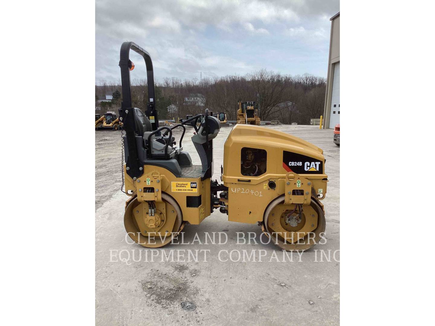 2020 Caterpillar CB24B Compactor