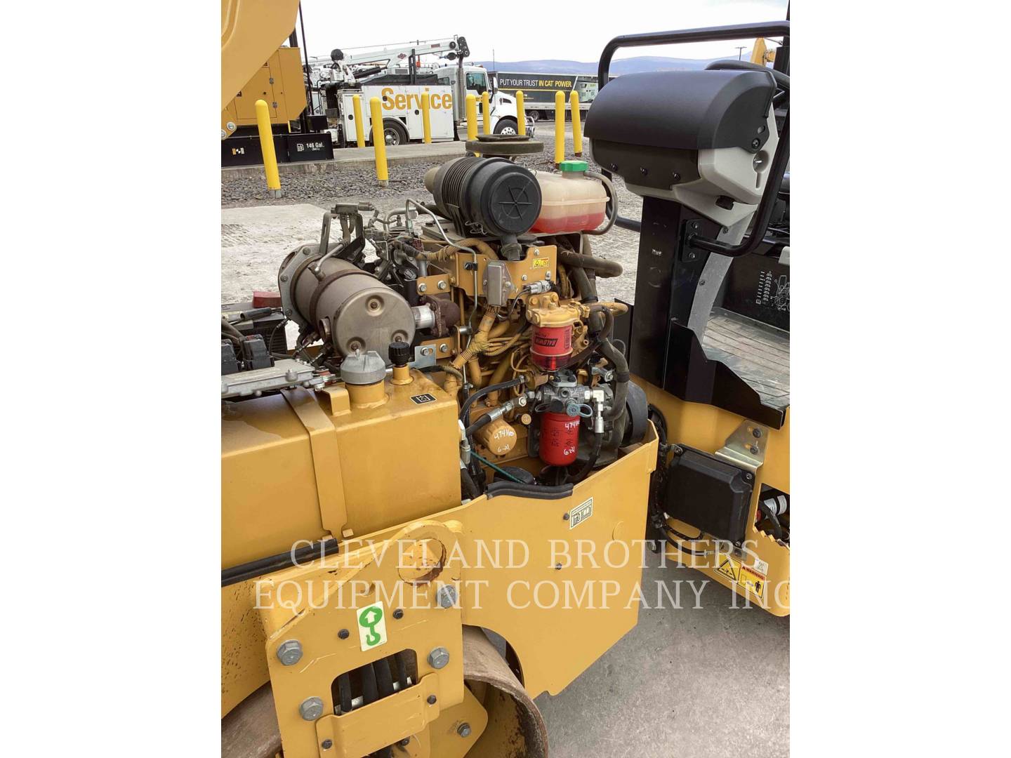 2020 Caterpillar CB24B Compactor