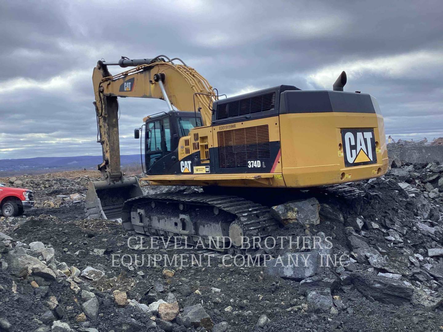 2011 Caterpillar 374DL Excavator