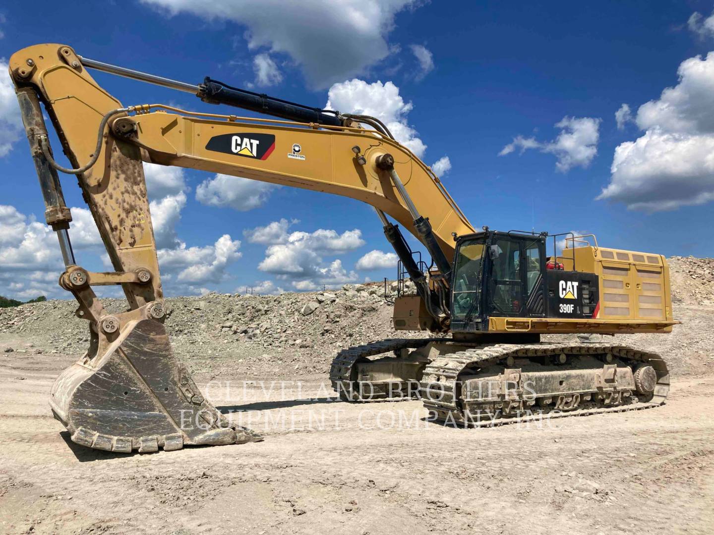 2018 Caterpillar 390FL Excavator