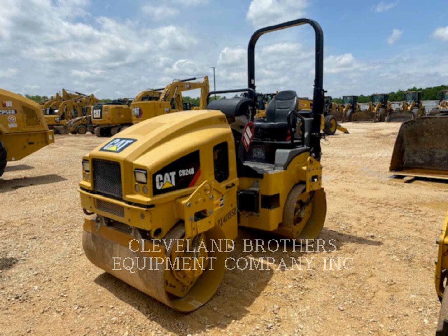 2018 Caterpillar CB24B Vibratory Double