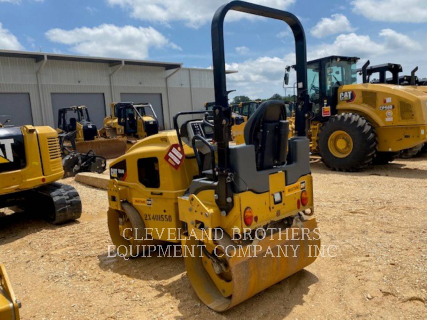 2018 Caterpillar CB24B Vibratory Double