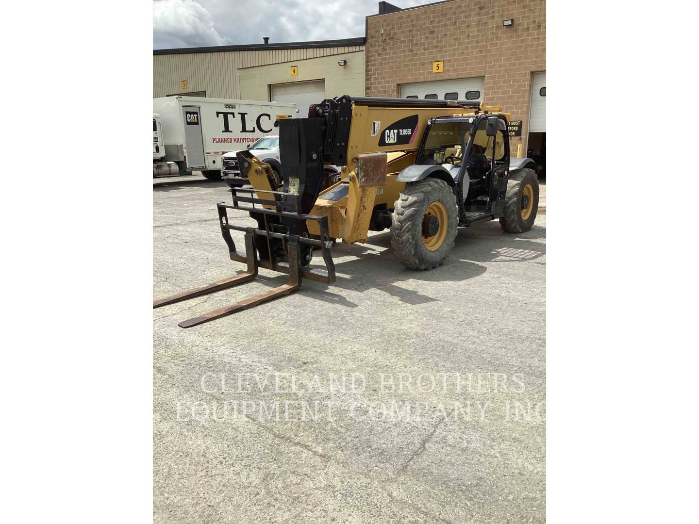 2016 Caterpillar TL1055D TeleHandler