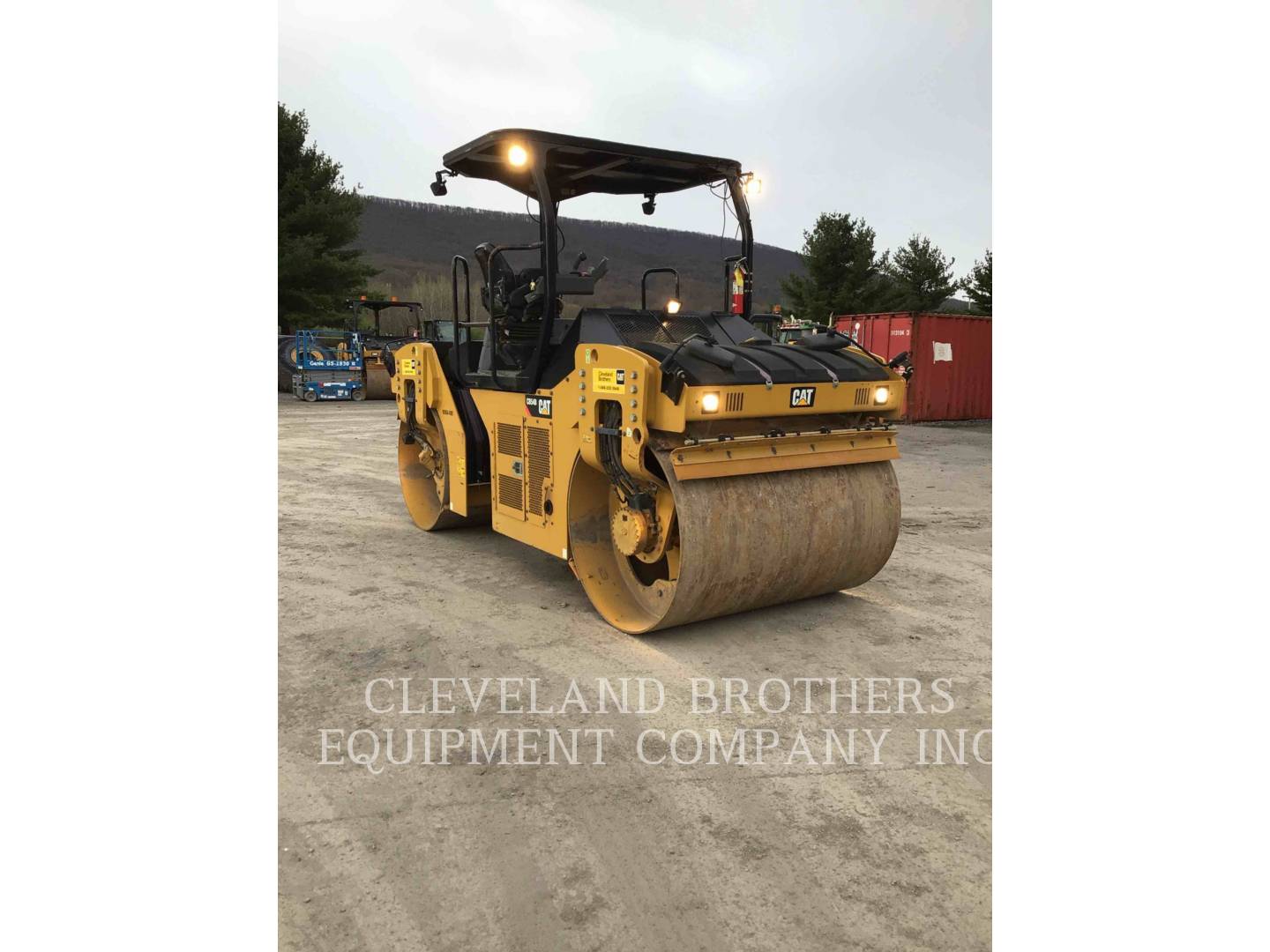 2015 Caterpillar CB54B Vibratory Double