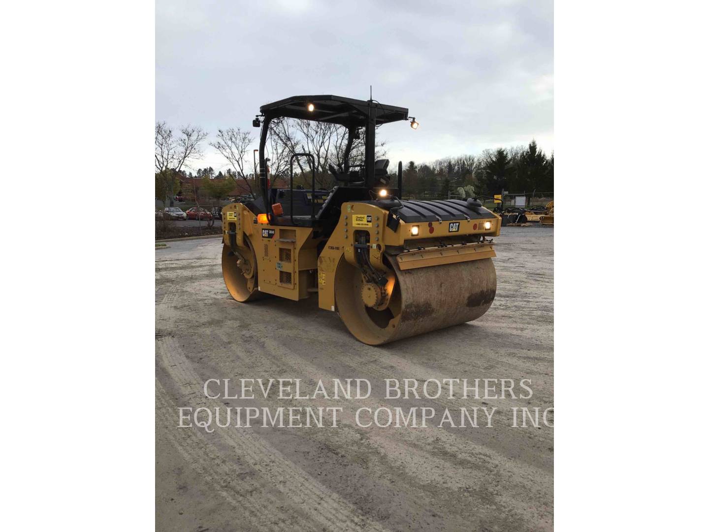 2015 Caterpillar CB54B Vibratory Double