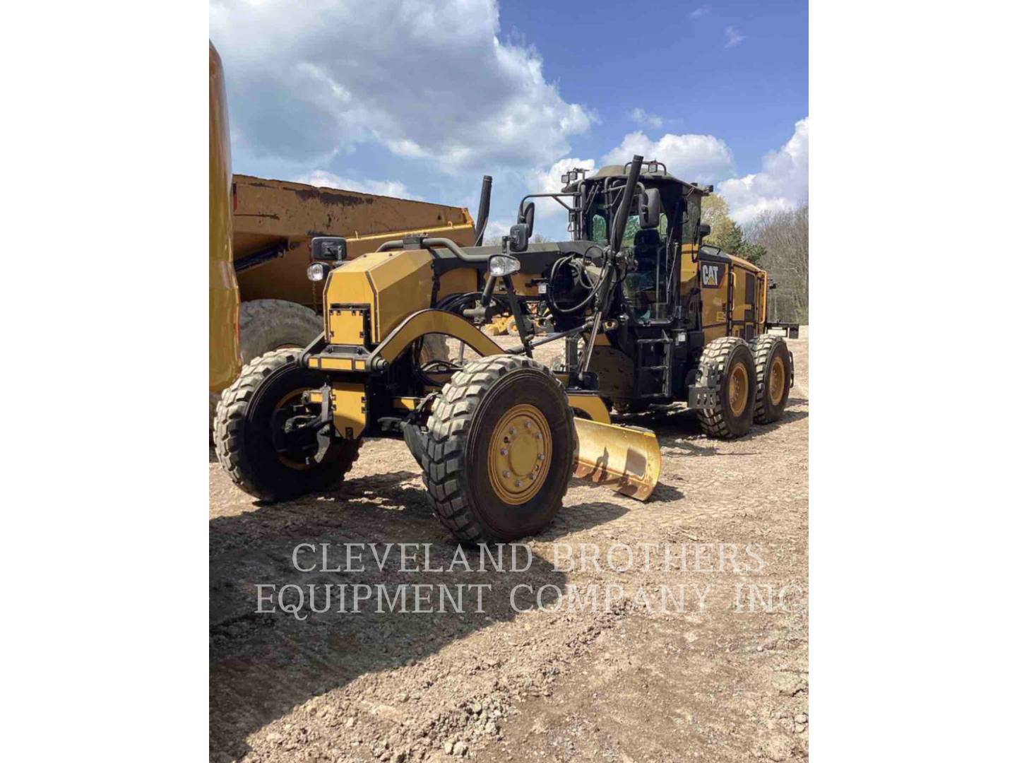 2019 Caterpillar 12M Grader - Road