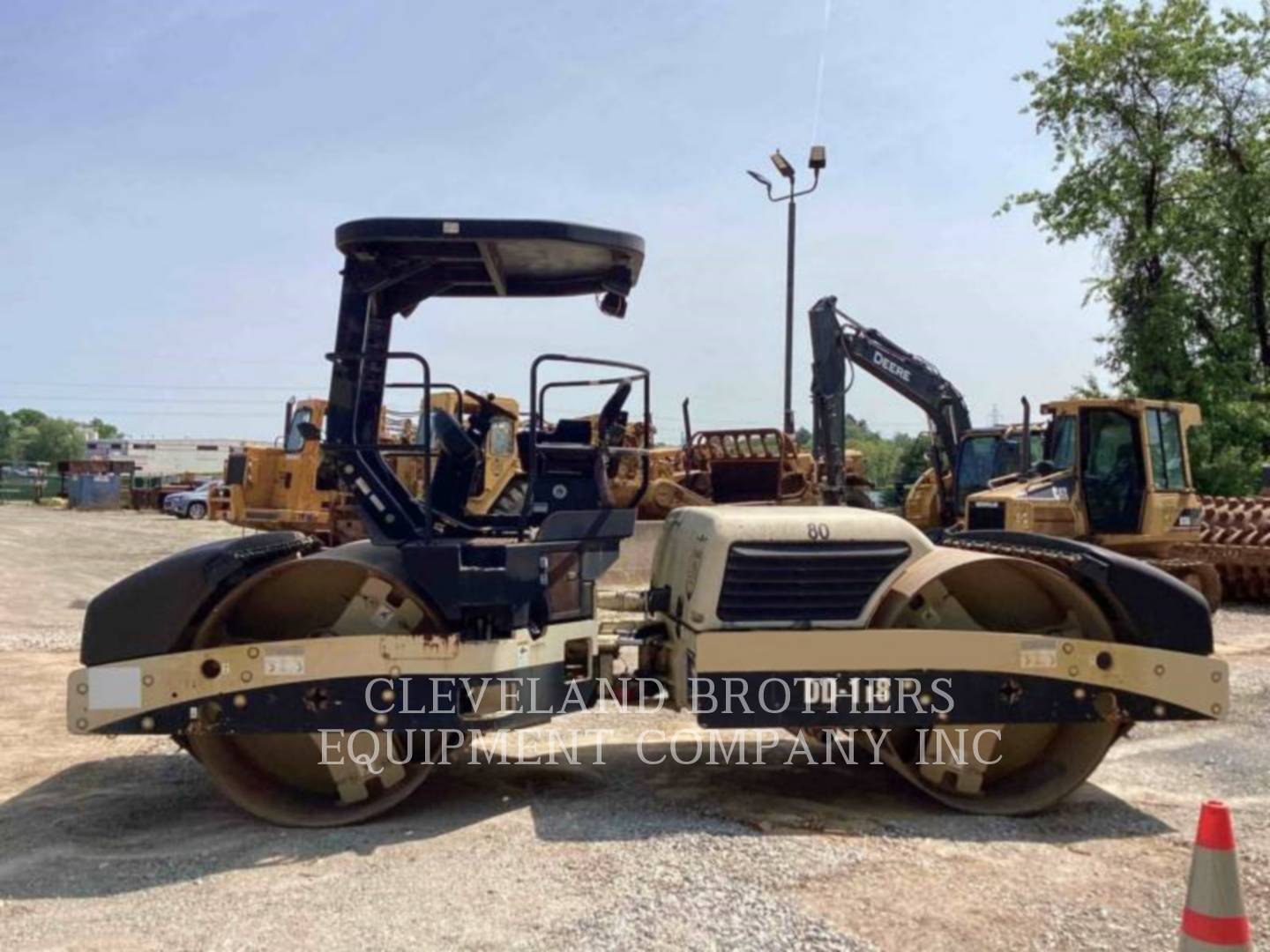 2004 Ingersoll-Rand DD118HF Vibratory Double