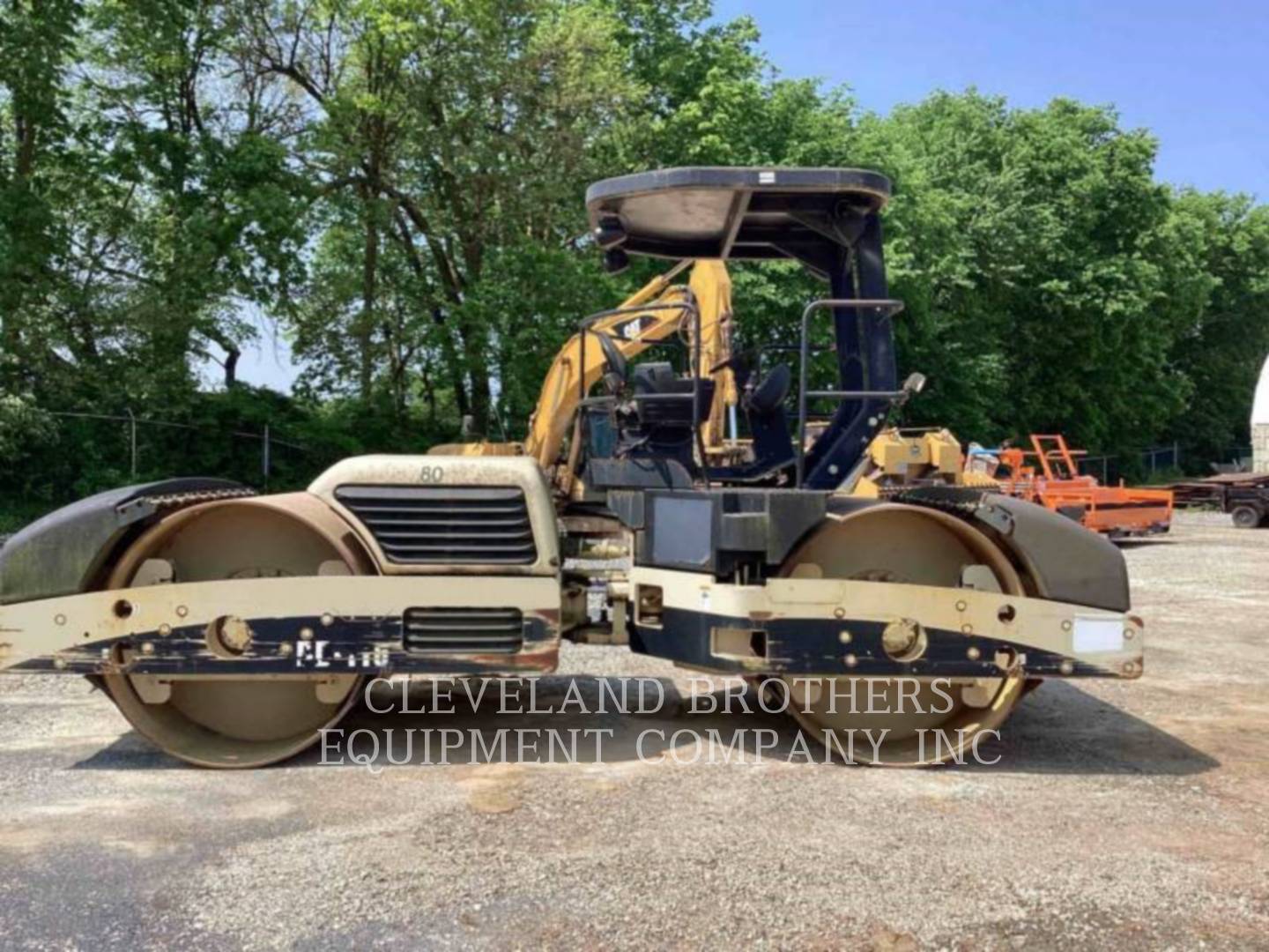 2004 Ingersoll-Rand DD118HF Vibratory Double