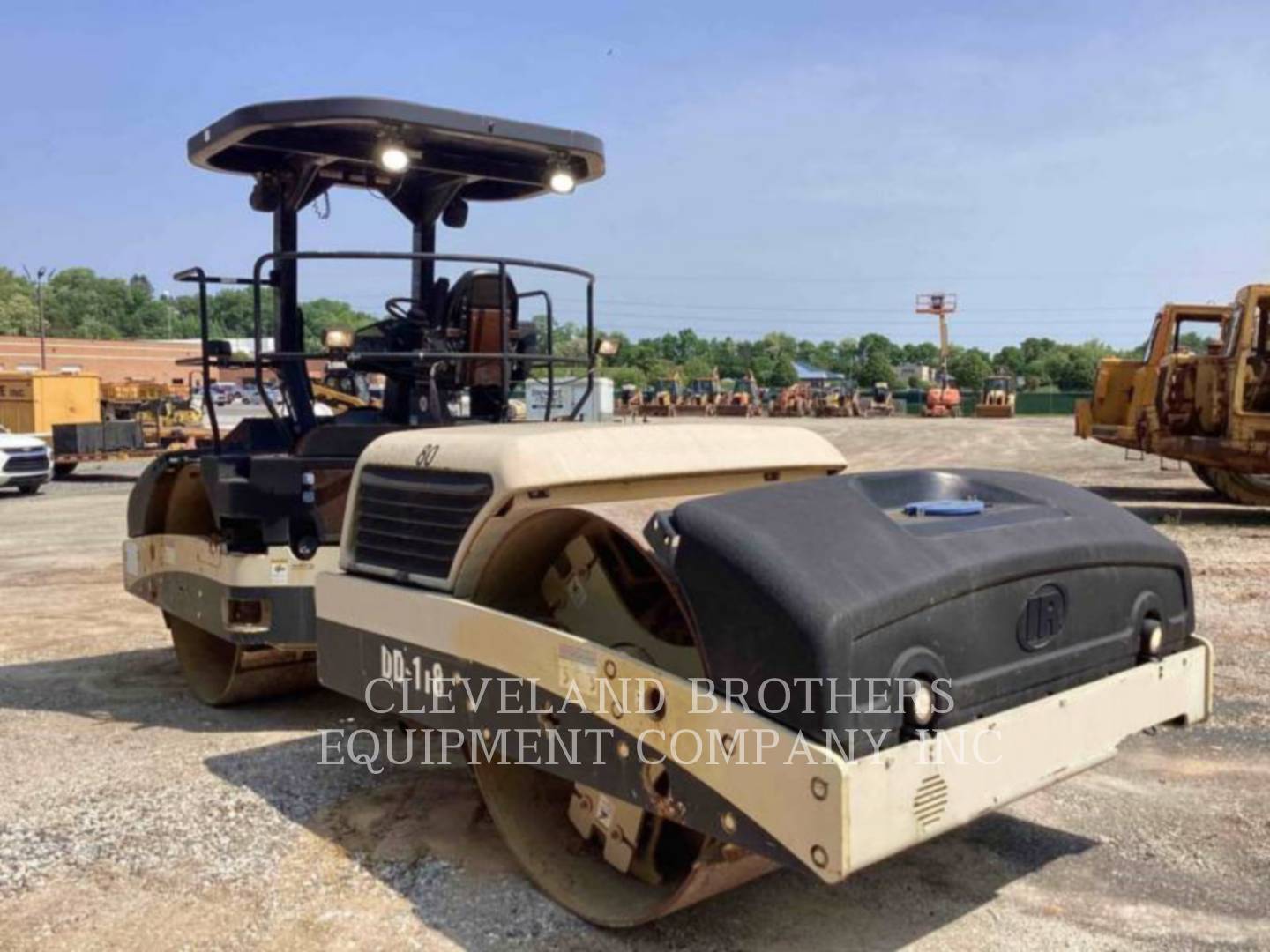 2004 Ingersoll-Rand DD118HF Vibratory Double