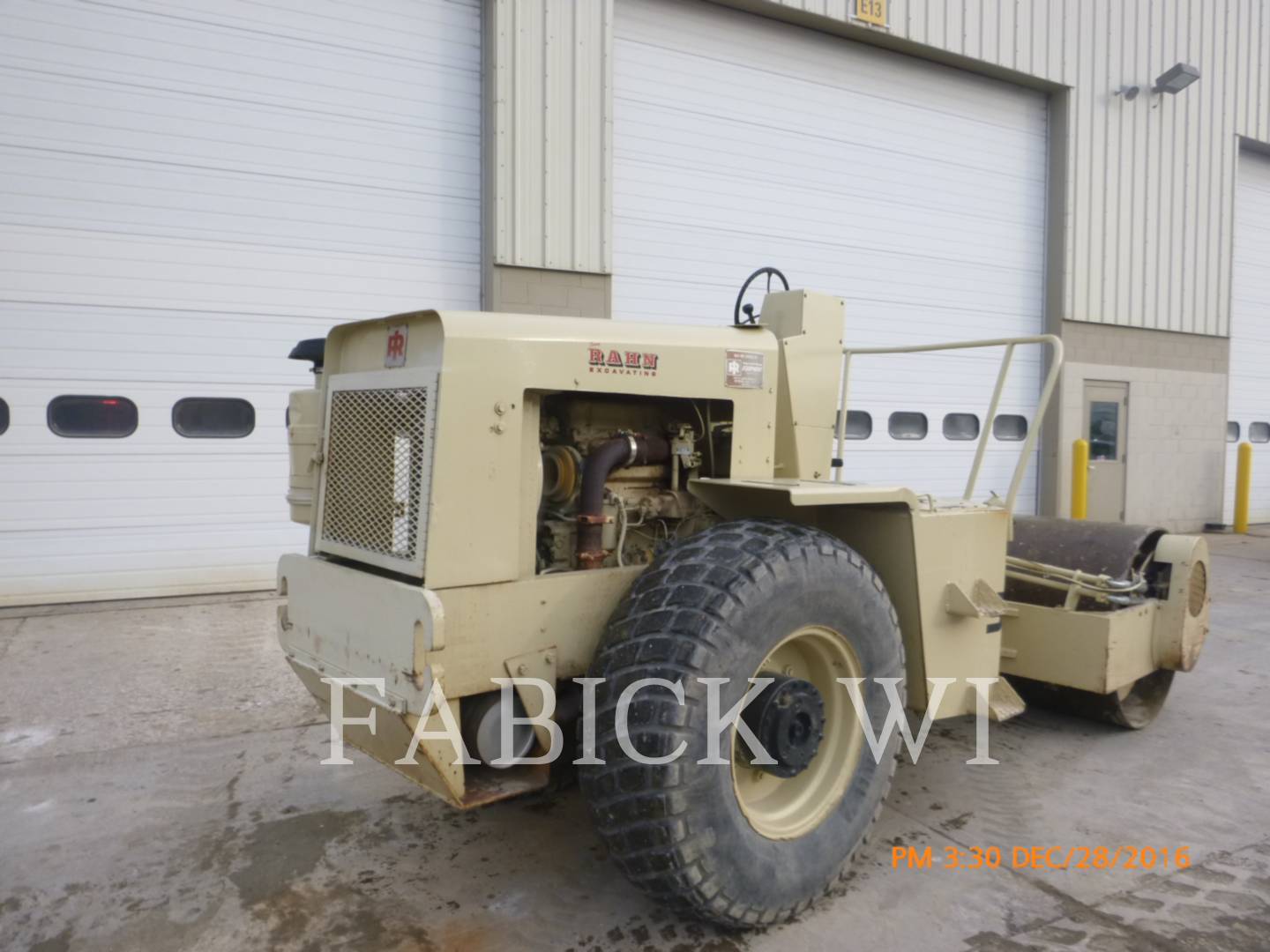 1982 Ingersoll-Rand SP42 Compactor