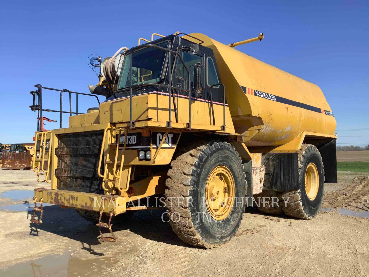 1998 Caterpillar 773D Truck