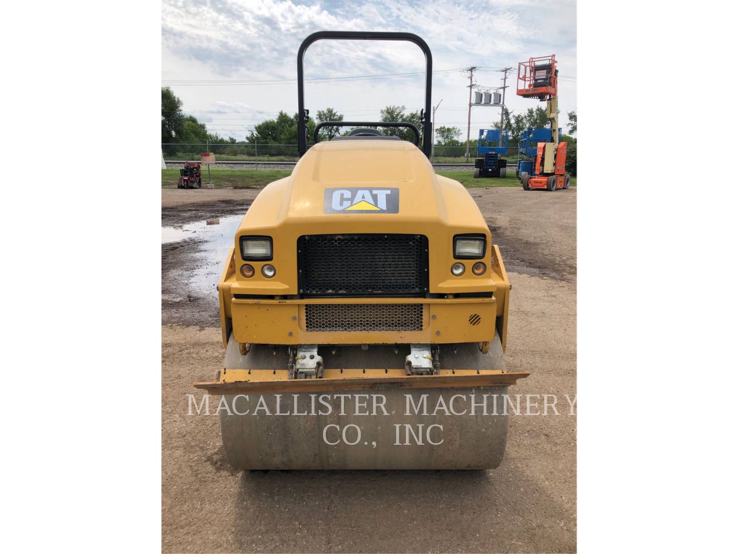 2016 Caterpillar CB34B Vibratory Double