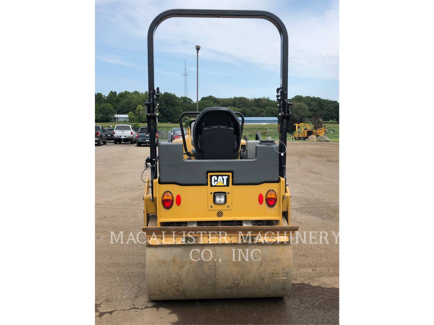 2016 Caterpillar CB34B Vibratory Double