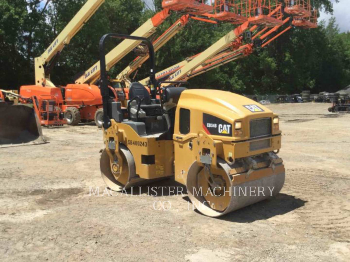 2016 Caterpillar CB34B Vibratory Double