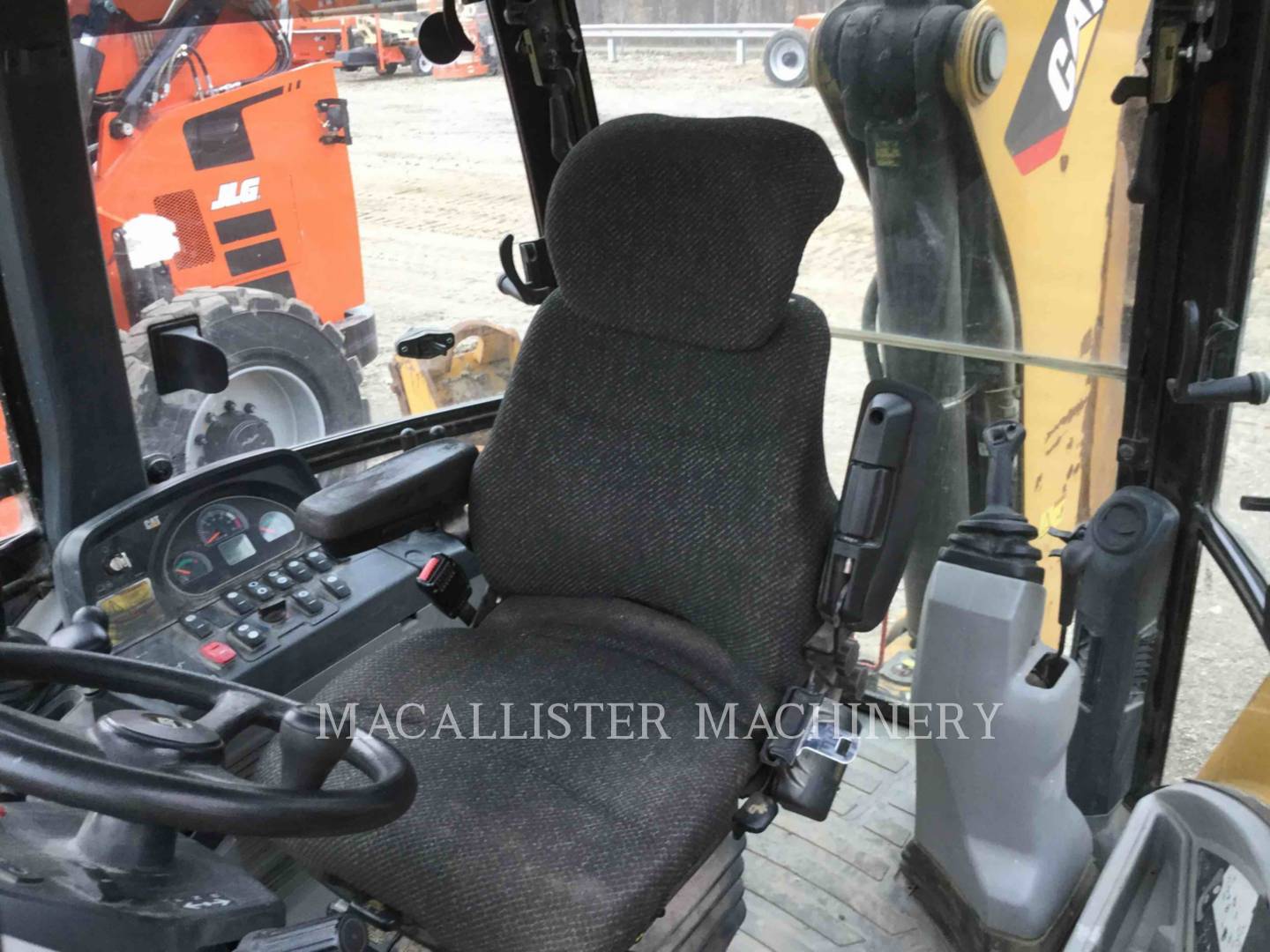 2015 Caterpillar 420FST Tractor Loader Backhoe