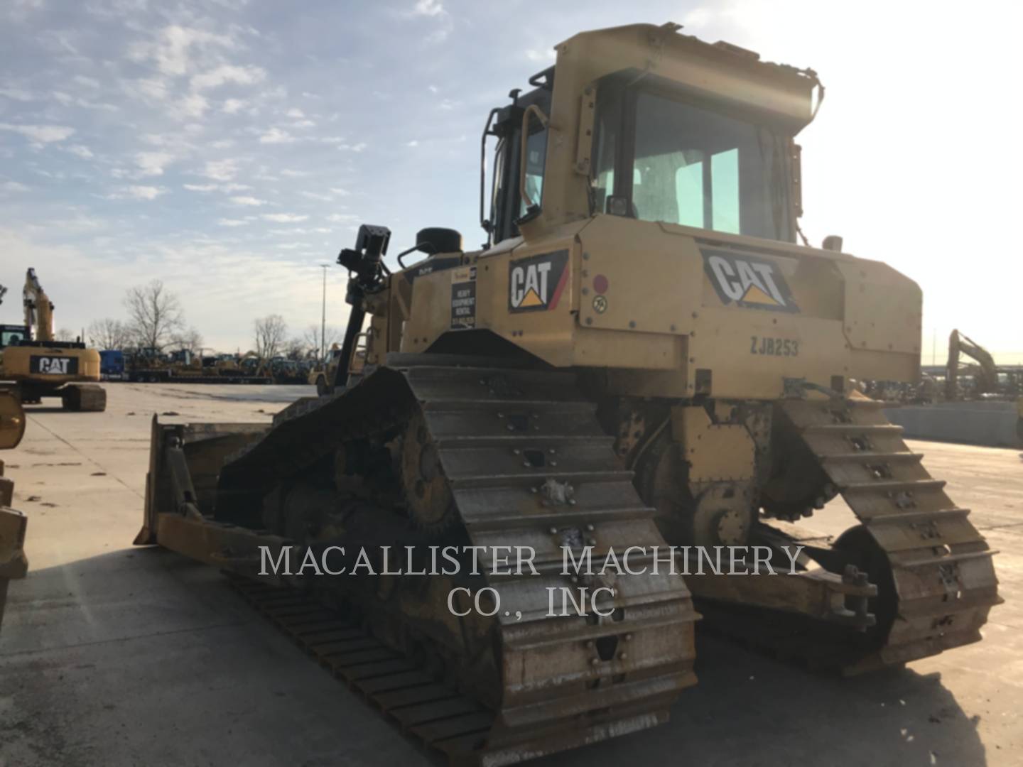 2011 Caterpillar D 6 T LGP Dozer