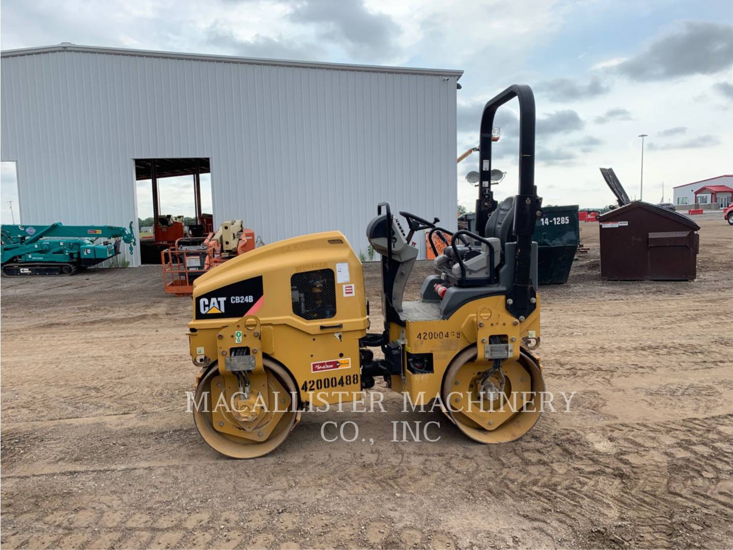 2015 Caterpillar CB24B Vibratory Double