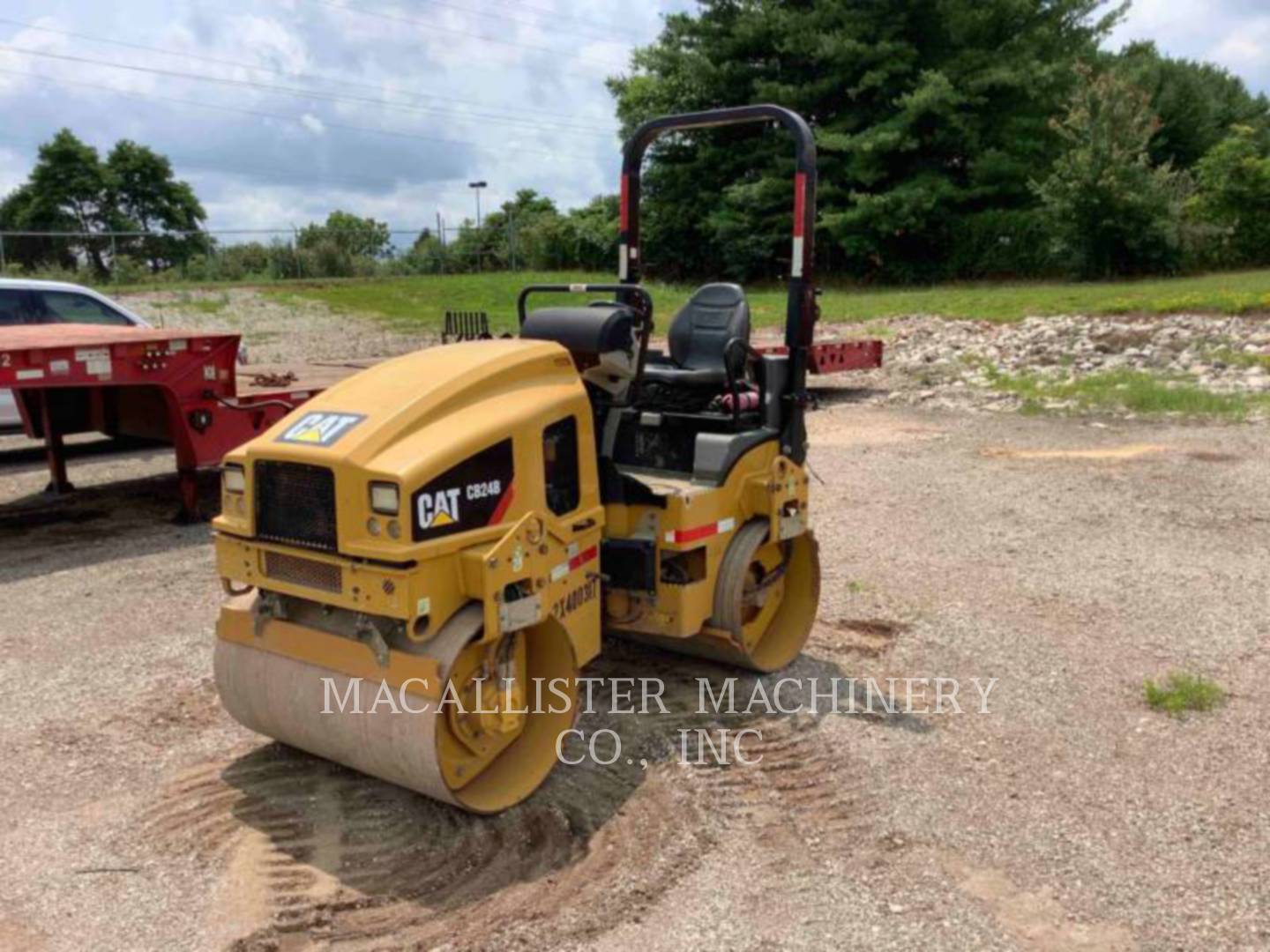 2016 Caterpillar CB24B Vibratory Double